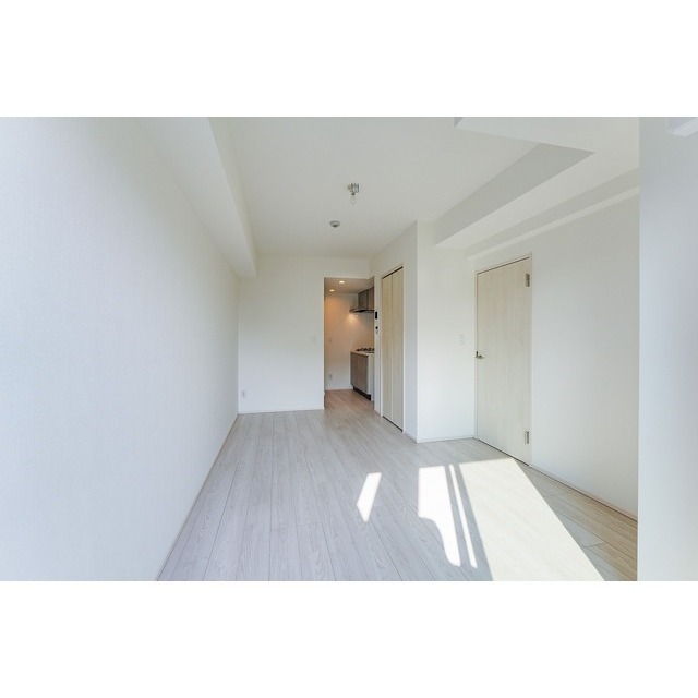 Higashi-Jūjo Sta. 1R 3C