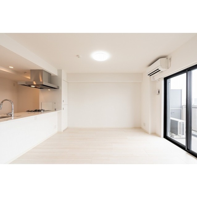 Hirai Sta. 2SLDK 10C