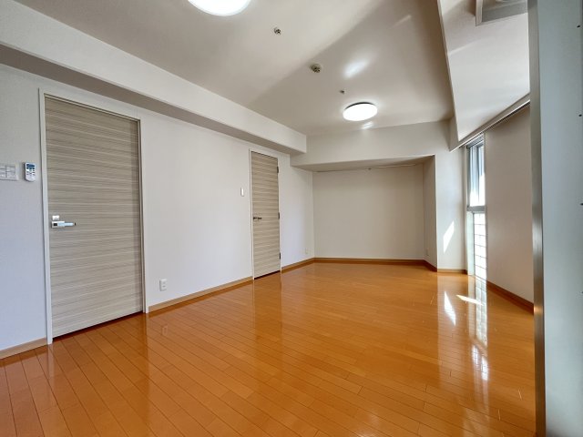 Meguro Sta. 1R 8D