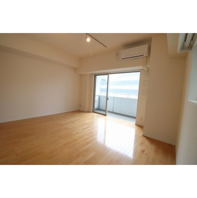 쿠라마에역 1R 6D