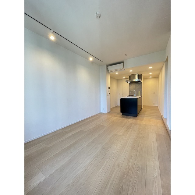 Asakusa Sta. 1LDK 5A