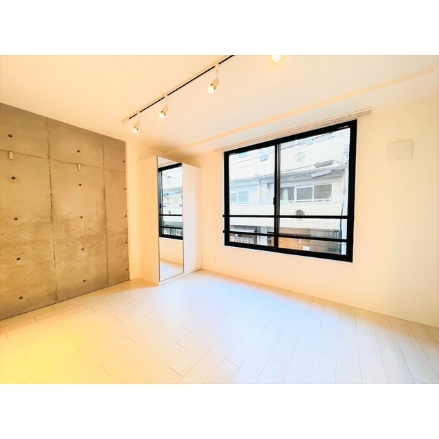 Yotsuya-sanchome Sta. 1R 1250033-2C