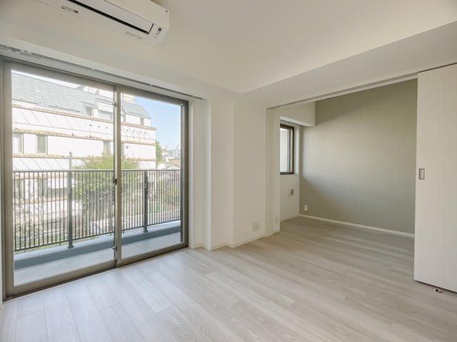 Hongo-sanchome Sta. 1DK 2K