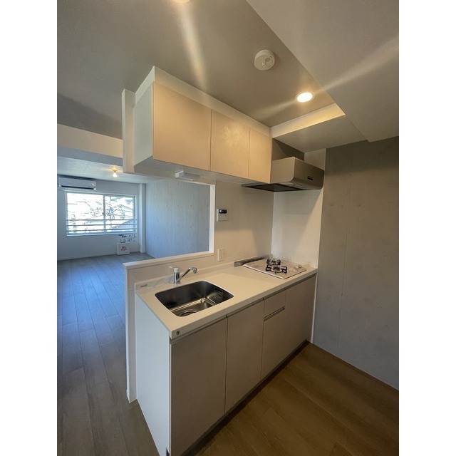 Sasazuka Sta. 2LDK 1B