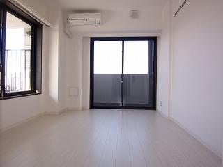 Kameido Sta. 1K 1102