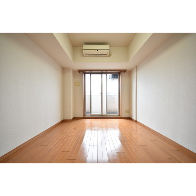 Nishi-sugamo Sta. 1K 1303