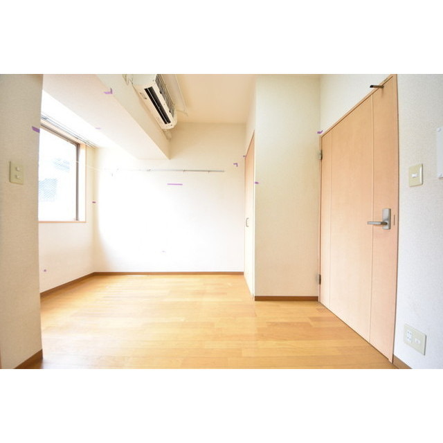 Shimo-ochiai Sta. 1K 0101