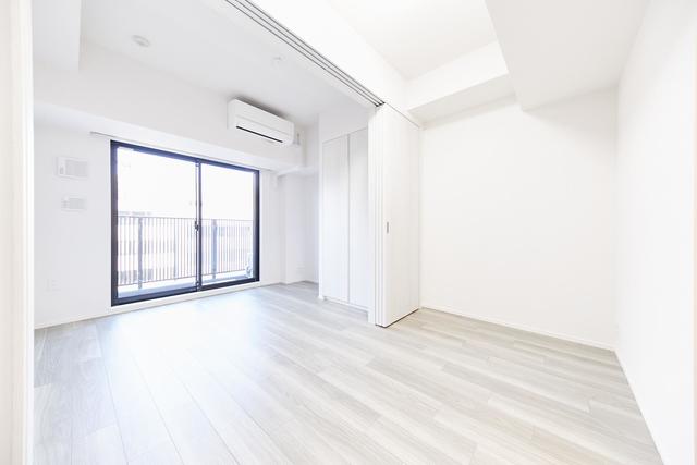 Hongo-sanchome Sta. 1DK 1202