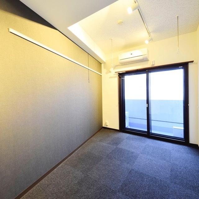 Kokuritsu-kyogijo Sta. 1DK 0303