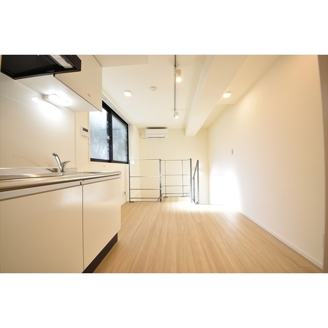 요요기우에하라역 1SDK 0102