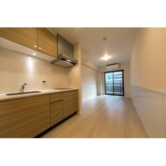 Hanzomon Sta. 1R 502