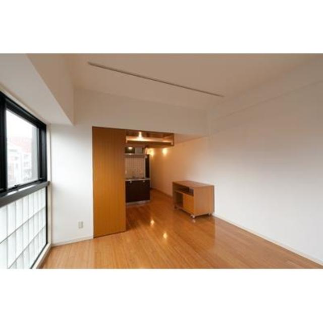 [missing] Sta. 1K 702