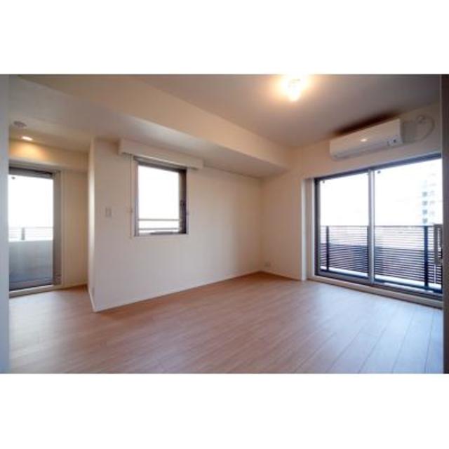 Jiyugaoka Sta. 1R 314