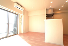 Ochanomizu Sta. 2LDK 605