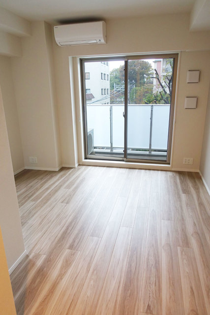 Omori Sta. 1R 607