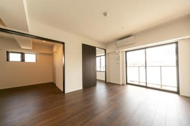 Sasazuka Sta. 3LDK 301