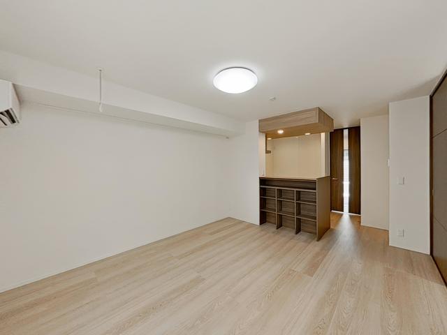 Yotsuya-sanchome Sta. 2LDK 101