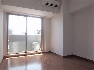 Itabashi Sta. 1K 303