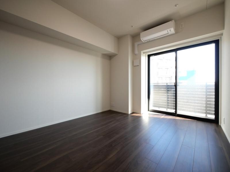 Higashi-mukojima Sta. 1K 709