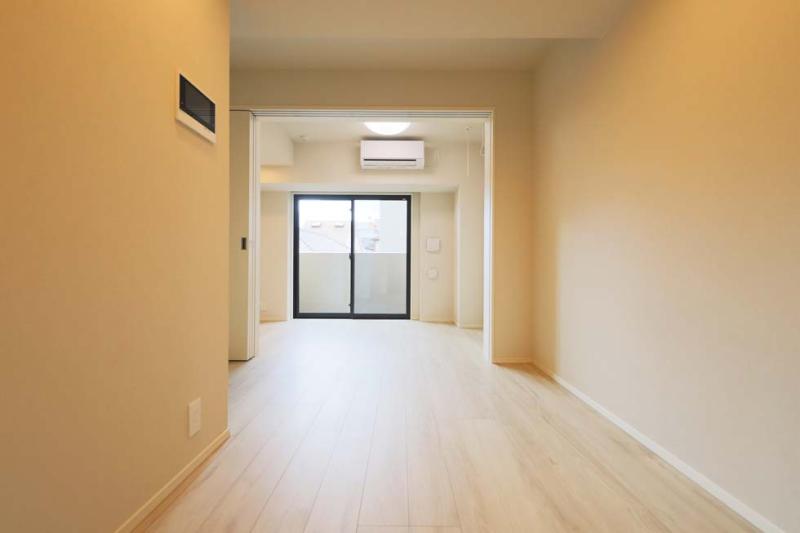 Ojikamiya Sta. 1DK 206