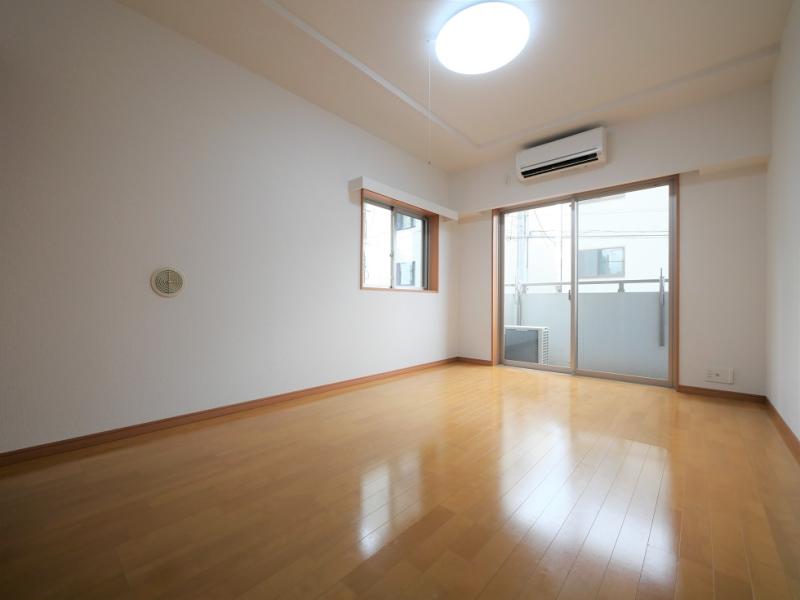 [missing] Sta. 1K 206