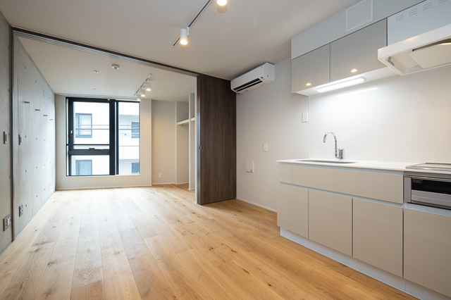 Ikebukuro Sta. 2DK 301