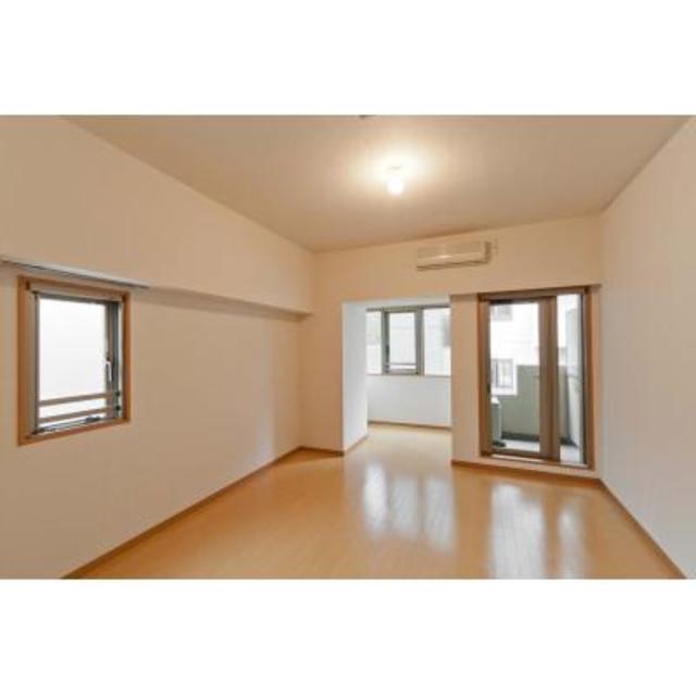 Azabu-juban Sta. 1R 401