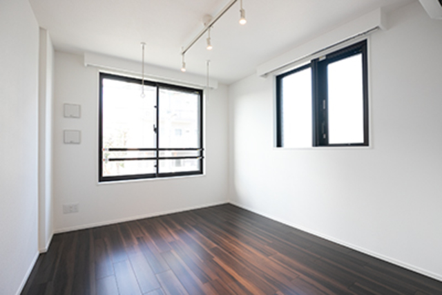 Ushigomeyanagicho Sta. 1K 205