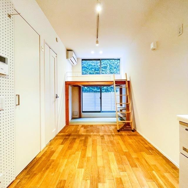 Soshigayaokura Sta. 1R 102