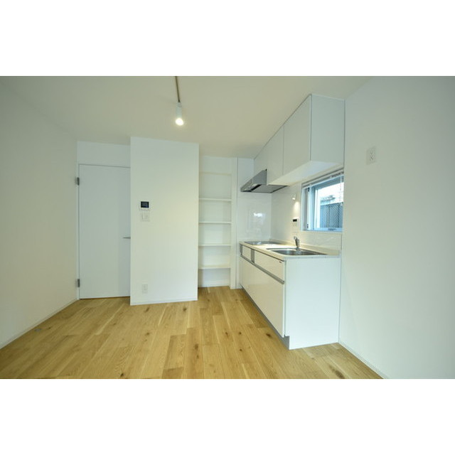 Yoyogiuehara Sta. 2DK 0105