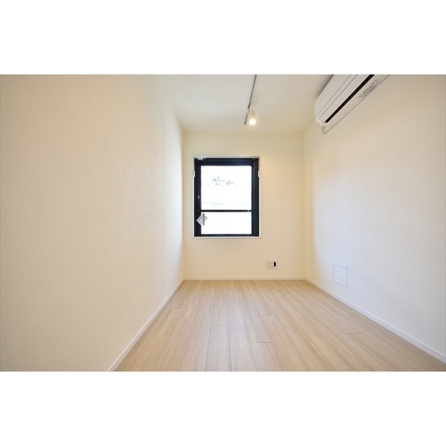 요요기우에하라역 1R 0301