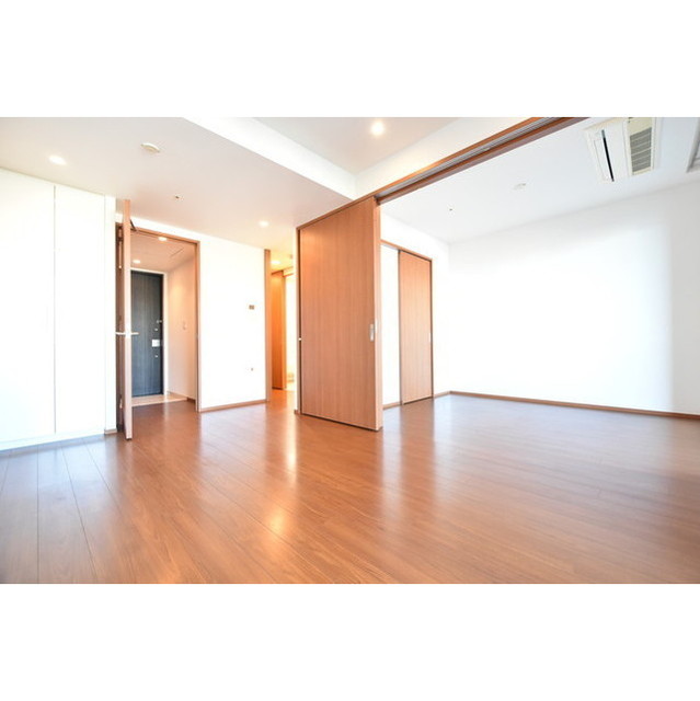 Azabu-juban Sta. 1LDK 1003