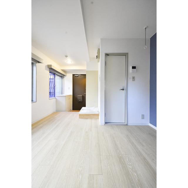 Nishi-shinjuku-gochome Sta. 1R 301
