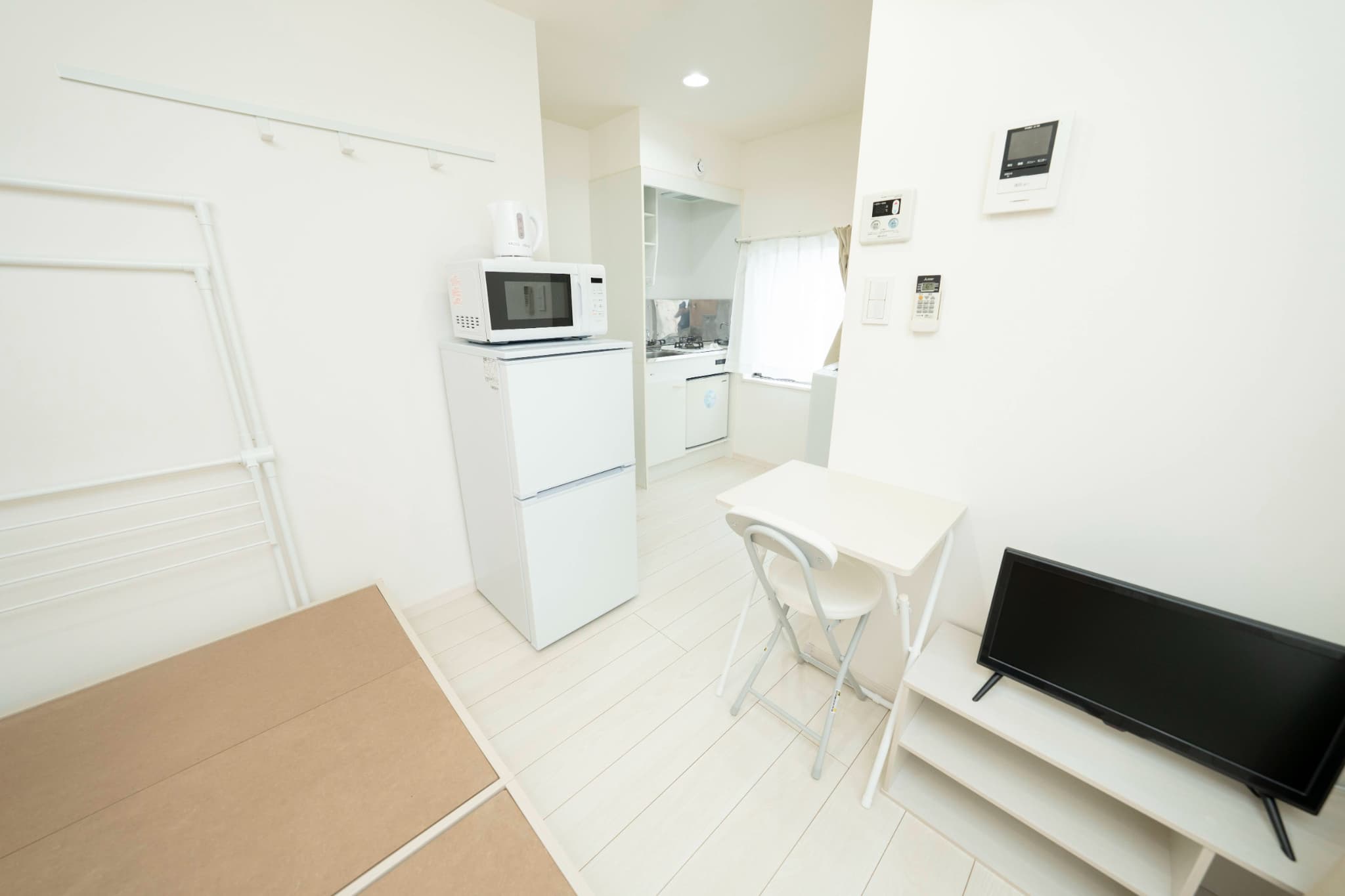 Wakabayashi Sta. 1R 203