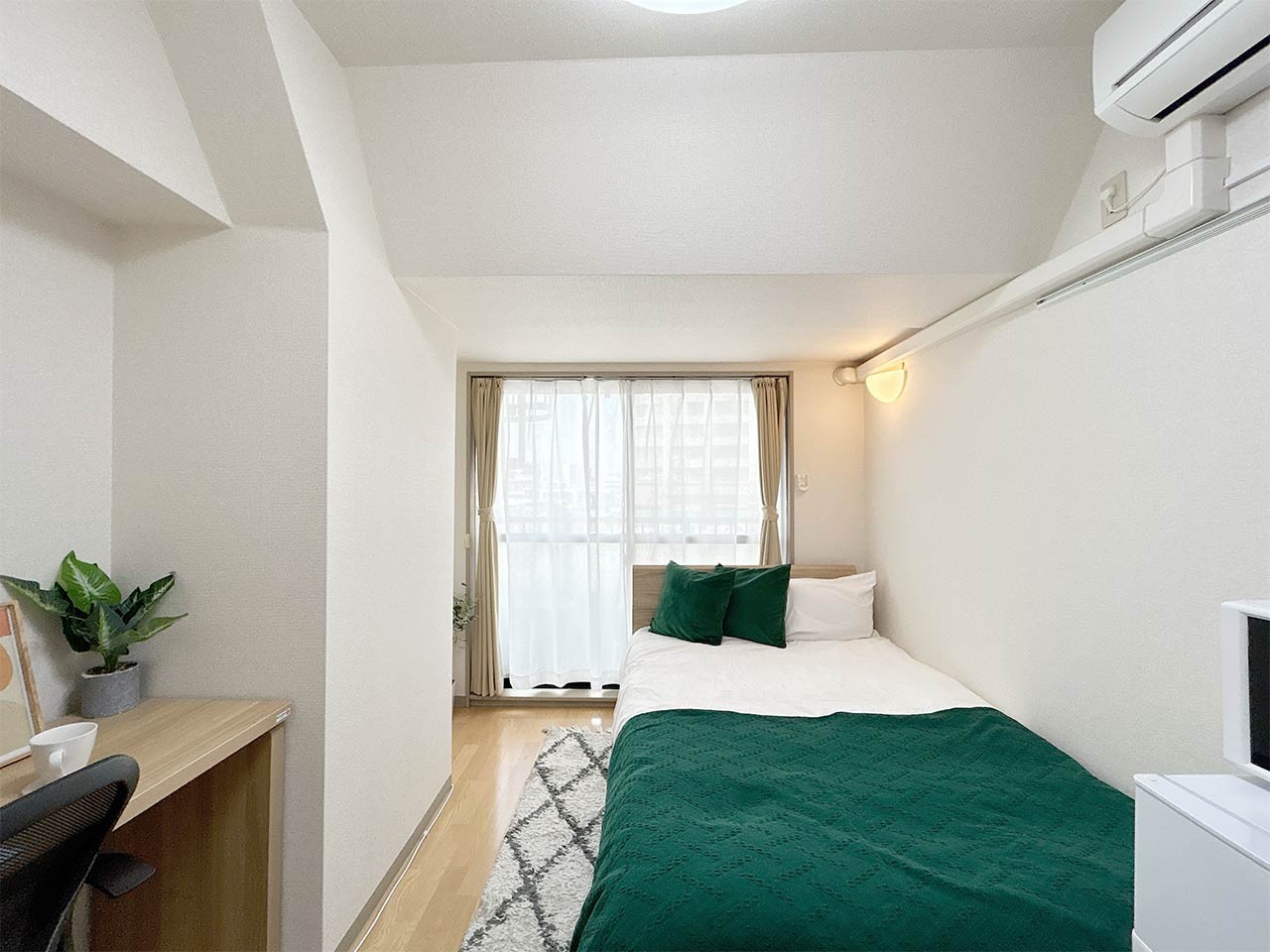 Ikebukuro Sta. 1K 706