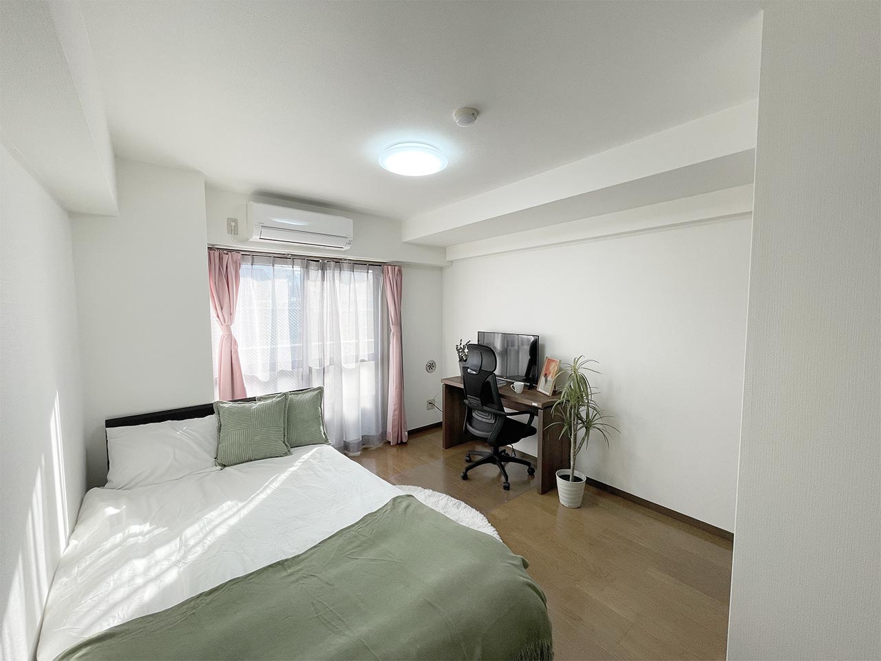 이치가야역 1K 902