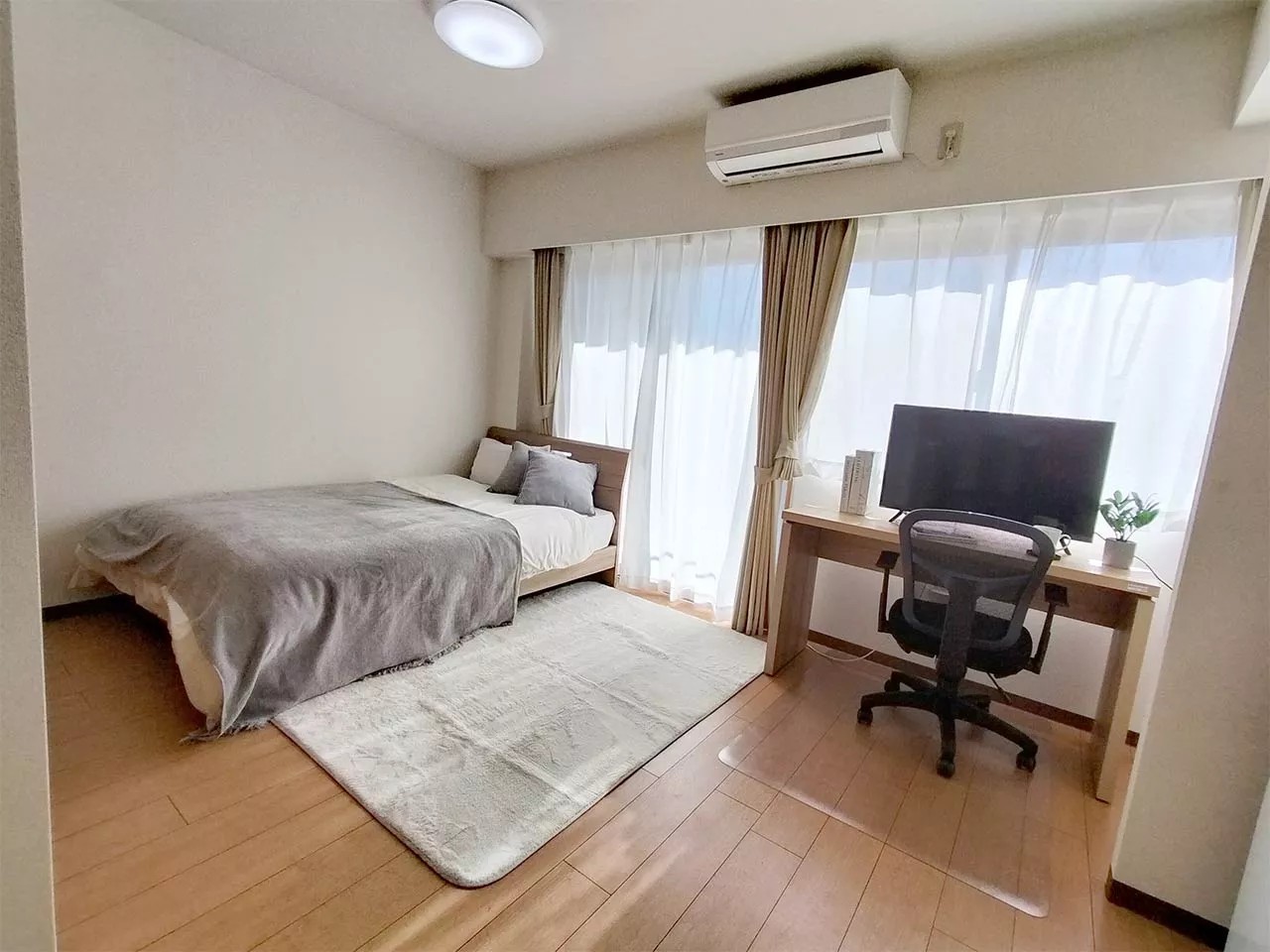 Yotsuya-sanchome Sta. 1R 416