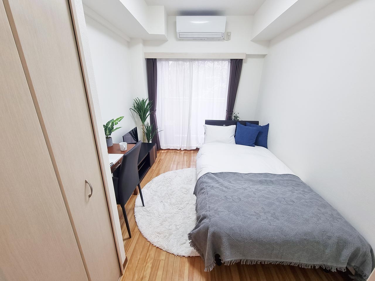 Shinsen Sta. 1K 302