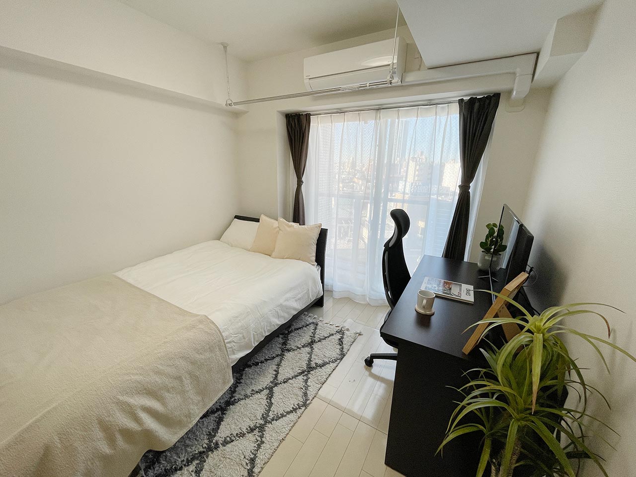 Ikebukuro Sta. 1K 606